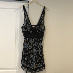 NWT Victoria Secret Angel’s Lingerie Size Large